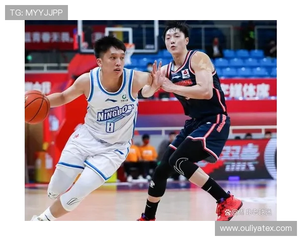 北京篮球队以94分稳居世界锦标赛积分榜首位,其他球队紧随其后 北京篮球队以94分稳居世界锦标赛积分榜首位,其他球队紧随其后