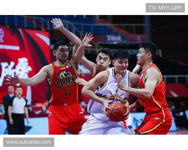 南京篮球队强势领跑锦标赛积分榜总分达到81分引发关注