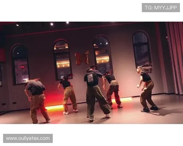 赛后分析：北京街舞队与广州街舞队实力对比与精彩瞬间回顾