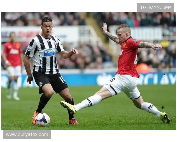 恩佐的成长之路:从青涩少年到足球场上的璀璨明星 恩佐的成长之路:从青涩少年到足球场上的璀璨明星