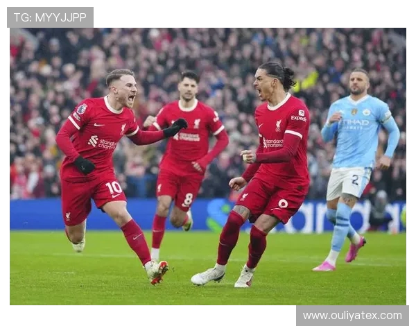 法兰克福与切尔西激战欧联杯争夺战双方实力对决引人瞩目