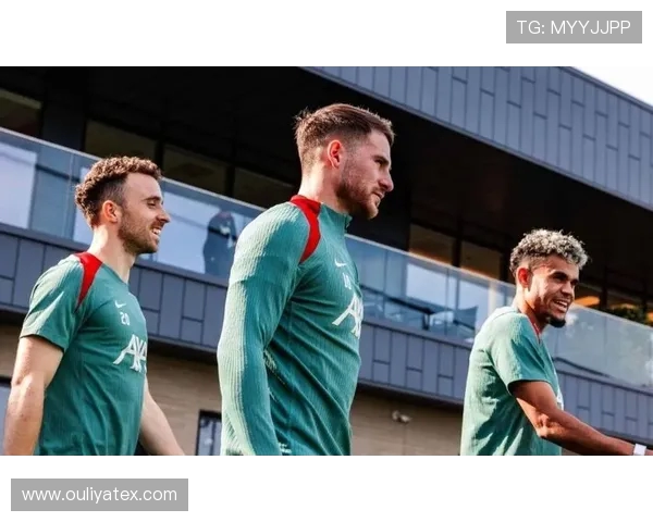 麦卡利斯特:从足球场上的传奇到商业领域的成功转型之路