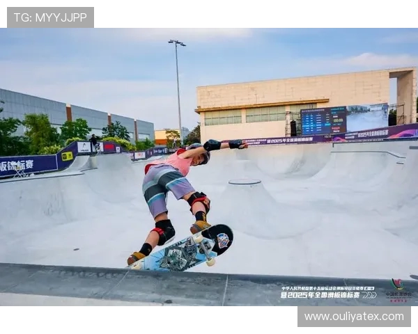 广州滑板队在世界攀岩锦标赛中的默契配合与精彩表现分析